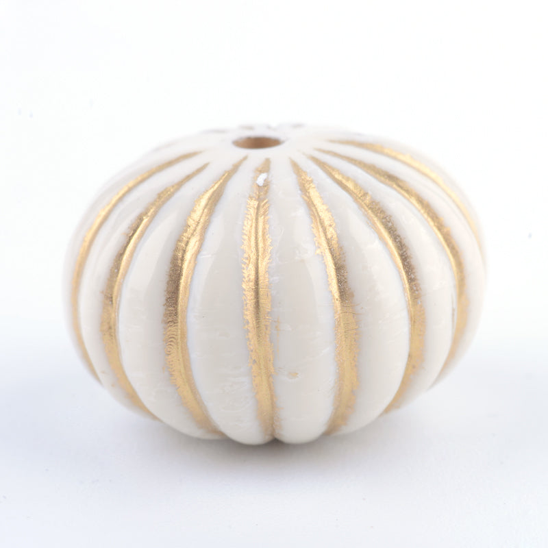 Pumpkin with beading edges
