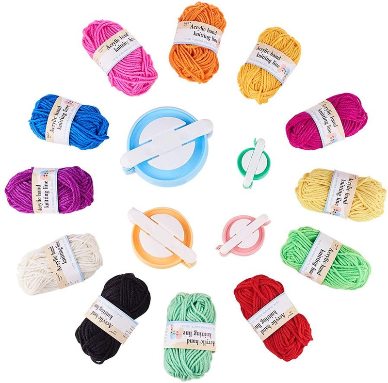 Pom-Pom Maker with Yarn