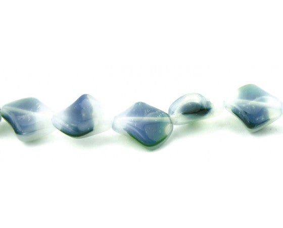 Glass - Diamond (Twisted) - 16mm - 12 pieces